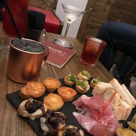 Twenties Cocktail Bar